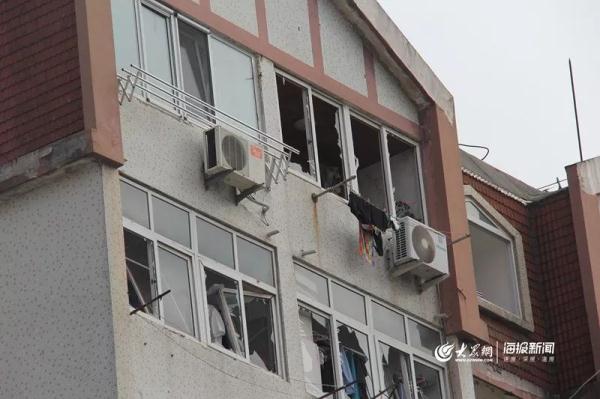 突發(fā)！青島一居民樓發(fā)生爆燃！已造1人死亡，7人受傷！3公里外有震感…